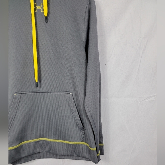 Mens Medium Loose Fitting Under Armour Hoodie - Picture 4 of 6